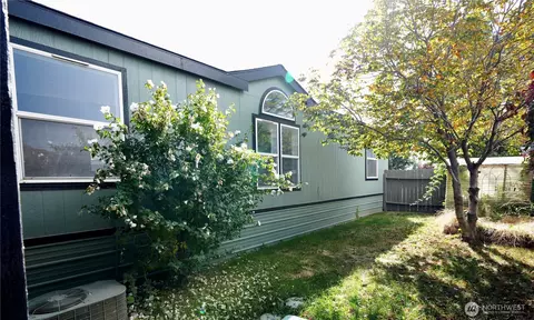 3211 W Wapato Dr #1, Moses Lake, WA 98837