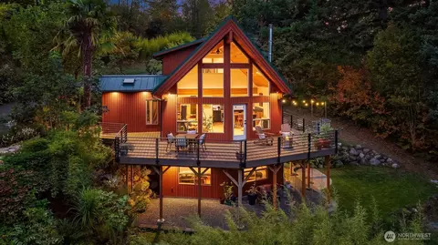 36416 SE 82 St, Snoqualmie, WA 98065