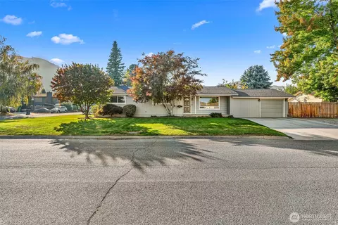 200 Marilyn Ave, Wenatchee, WA 98801