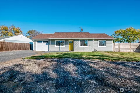 1127 Arlington Dr NE, Moses Lake, WA 98837