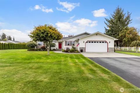 61 Pheasant Run Dr, Sequim, WA 98382