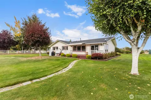 Exterior - 61 Pheasant Run Dr, Sequim, WA 98382 photo 4 of 11
