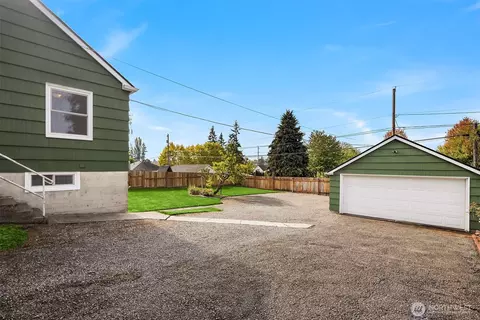 Exterior - 1924 State St, Everett, WA 98201 photo 7 of 7