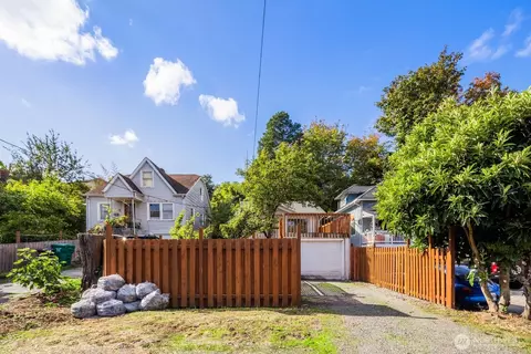 2305 24th Ave S, Seattle, WA 98144