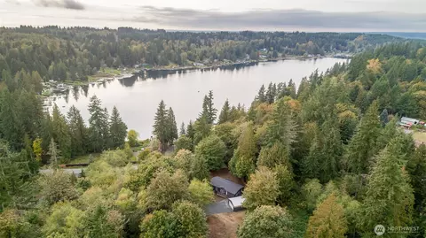 4819 E Lake Bosworth Dr, Snohomish, WA 98290