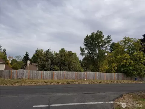 10100 2nd Ct E, Tacoma, WA 98445