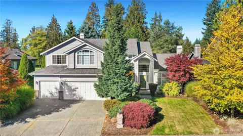 7323 W Country Club Dr, Arlington, WA 98223