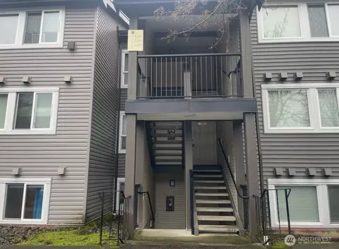 26221 116th Ave SE #F104, Kent, WA 98030