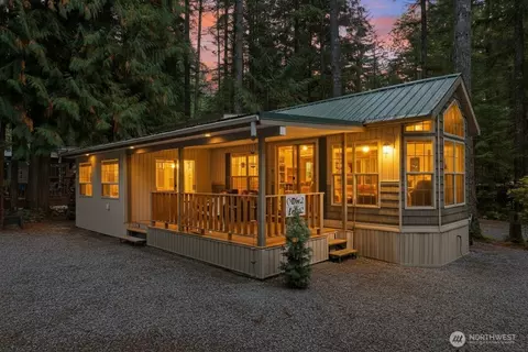 62 2 Wilderness Way, Deming, WA 98244