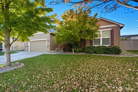 5805 W 14th Ave, Kennewick, WA 99338