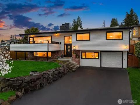Exterior - 619 8th Ave S, Edmonds, WA 98020 photo 7 of 7