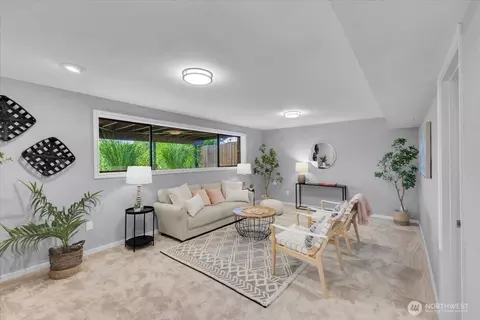 Living - 619 8th Ave S, Edmonds, WA 98020 photo 5 of 5