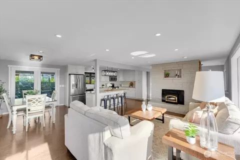 Other - 619 8th Ave S, Edmonds, WA 98020 photo 2 of 6