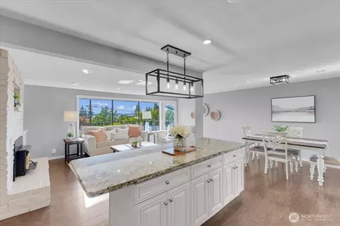 Kitchen - 619 8th Ave S, Edmonds, WA 98020 photo 1 of 2