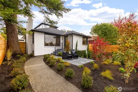 5946 39th Ave SW, Seattle, WA 98136