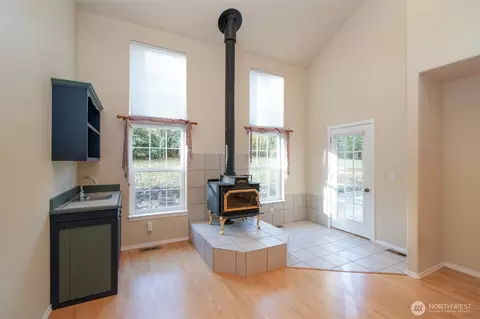 Living - 62 Yellow Brick Rd, Sequim, WA 98382 photo 1 of 3