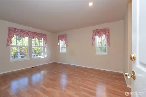 Living - 62 Yellow Brick Rd, Sequim, WA 98382 photo 2 of 3