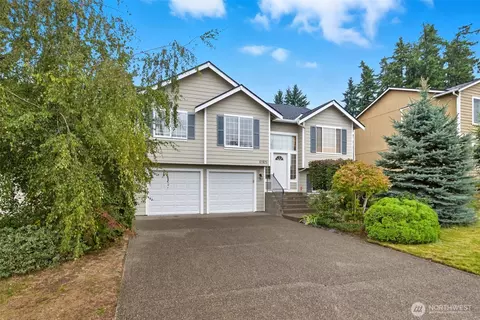 12825 121st Ave E, Puyallup, WA 98374