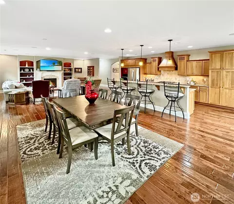 Dining - 61 Willow Pointe Loop, Longview, WA 98632 photo 1 of 1