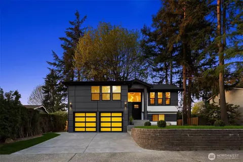9124 NE 139th St, Kirkland, WA 98034