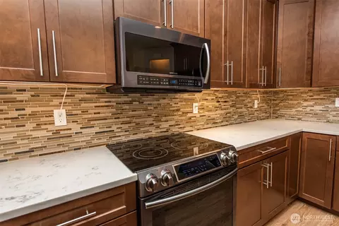 Kitchen - 191 Snapdragon Ln, Sequim, WA 98382 photo 5 of 5