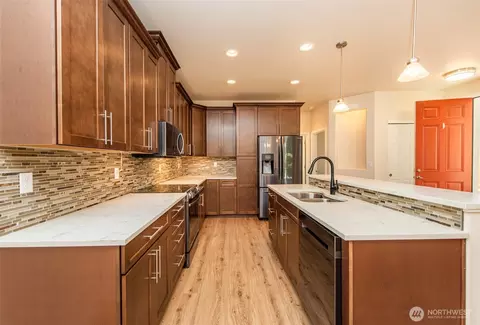 Kitchen - 191 Snapdragon Ln, Sequim, WA 98382 photo 2 of 5