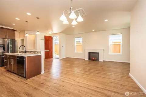 Living - 191 Snapdragon Ln, Sequim, WA 98382 photo 3 of 4
