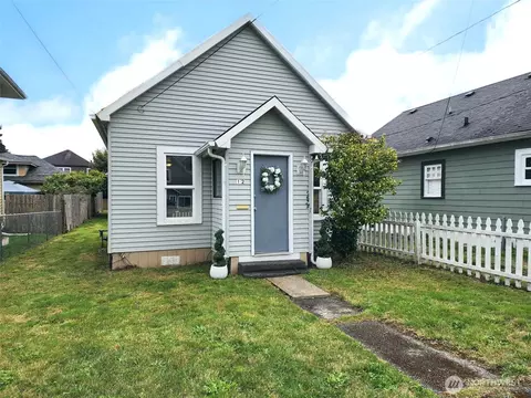 412 Karr Ave, Hoquiam, WA 98550