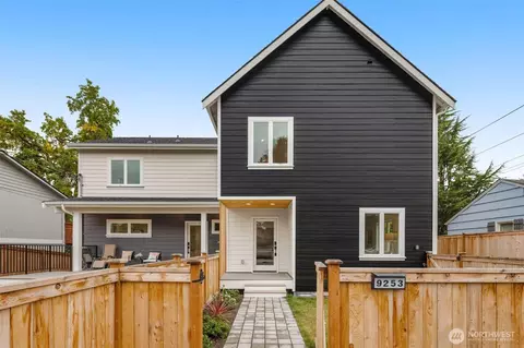 9253 6th Ave NW, Seattle, WA 98117