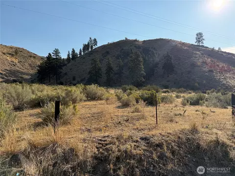 2200 Antoine Creek Rd, Chelan, WA 98816