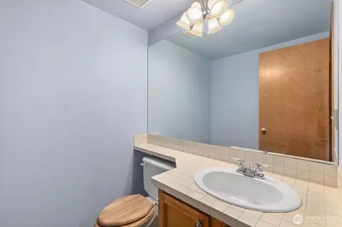 Bath - 2111 163rd St SE, Mill Creek, WA 98012 photo 3 of 3
