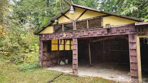 955 Tipsoo Loop N, Rainier, WA 98576 photo 10