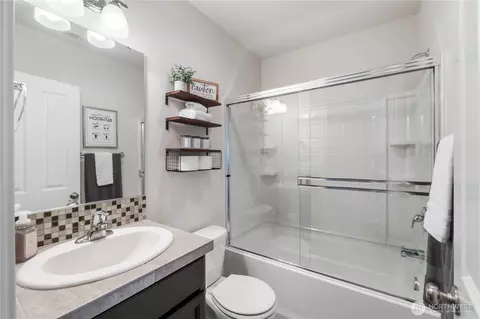 Bath - 1002 O Farrell Ln NW, Orting, WA 98360 photo 1 of 4