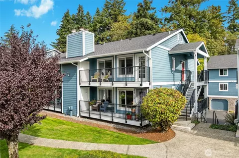 3100 125th Ave SE #15, Bellevue, WA 98005