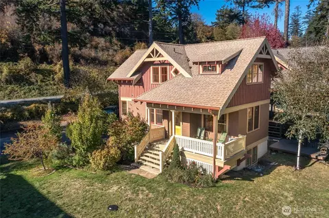 30 Bright Water Ln, Eastsound, WA 98245