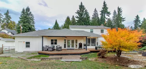 2910 91st Ave E, Edgewood, WA 98371