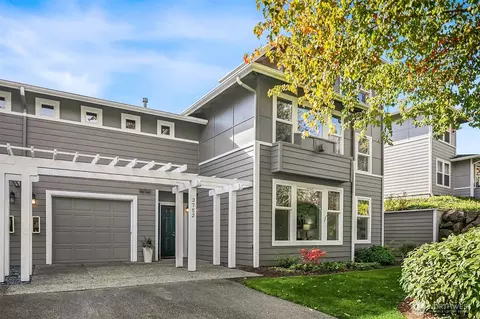 3752 Providence Point Dr SE #1403, Issaquah, WA 98029