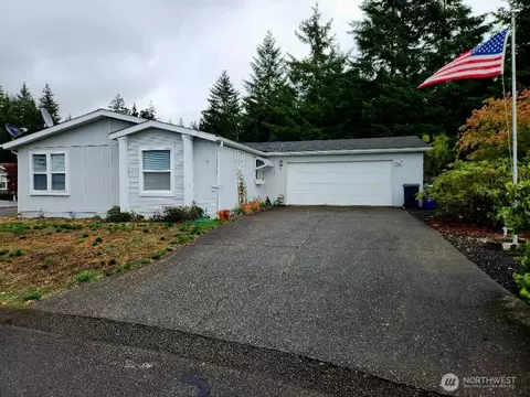 19 Christmas Tree Ln, Shelton, WA 98584