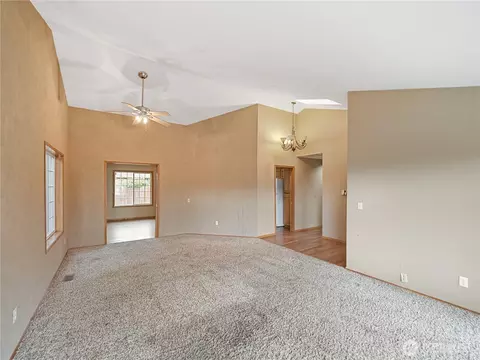 2937 Berilla Dr, Enumclaw, WA 98022 photo 6
