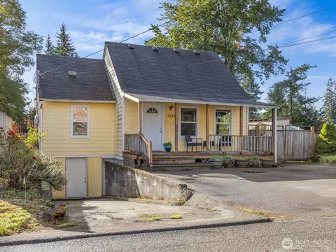 2220 Jackson Ave, Everett, WA 98203