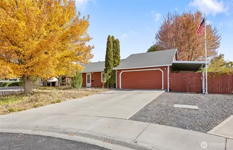 1720 E Pirate Ln, Moses Lake, WA 98837