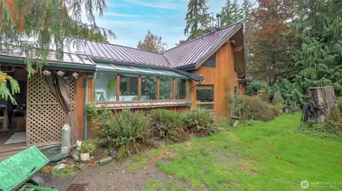 Exterior - 29305 SE 371st St, Enumclaw, WA 98022 photo 2 of 12
