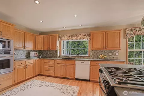 8024 68th Loop SE, Olympia, WA 98513 photo 12