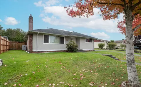 426 Tenth St, Blaine, WA 98230