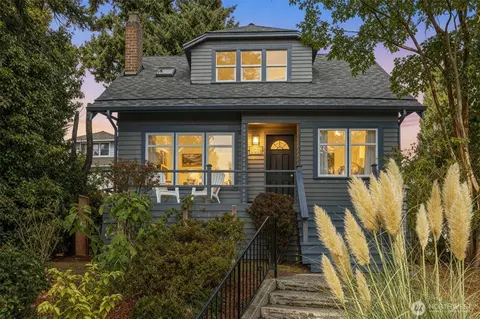 108 N 57th St, Seattle, WA 98103