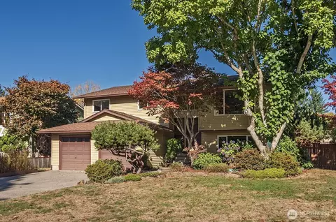 4009 229th Pl SW, Mountlake Terrace, WA 98043