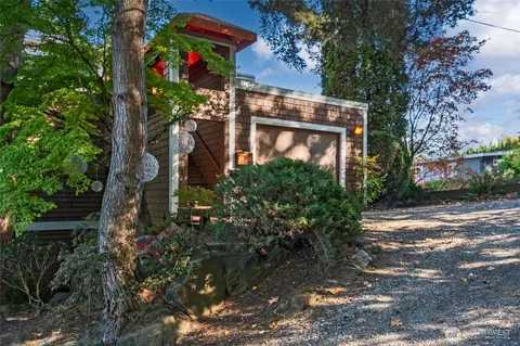 9136 Spear Pl S, Seattle, WA 98118