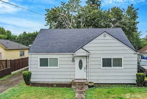 720 7th Ave SW, Puyallup, WA 98371