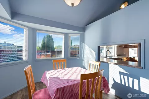 Dining - 206 1st Ave E, Pacific, WA 98047 photo 2 of 2