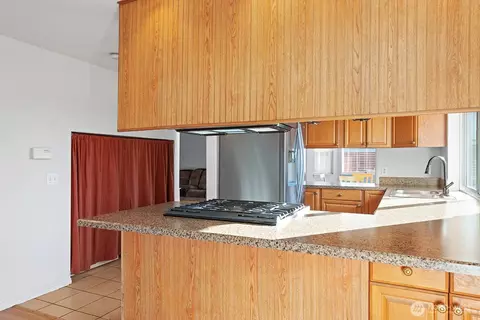 Kitchen - 206 1st Ave E, Pacific, WA 98047 photo 1 of 3
